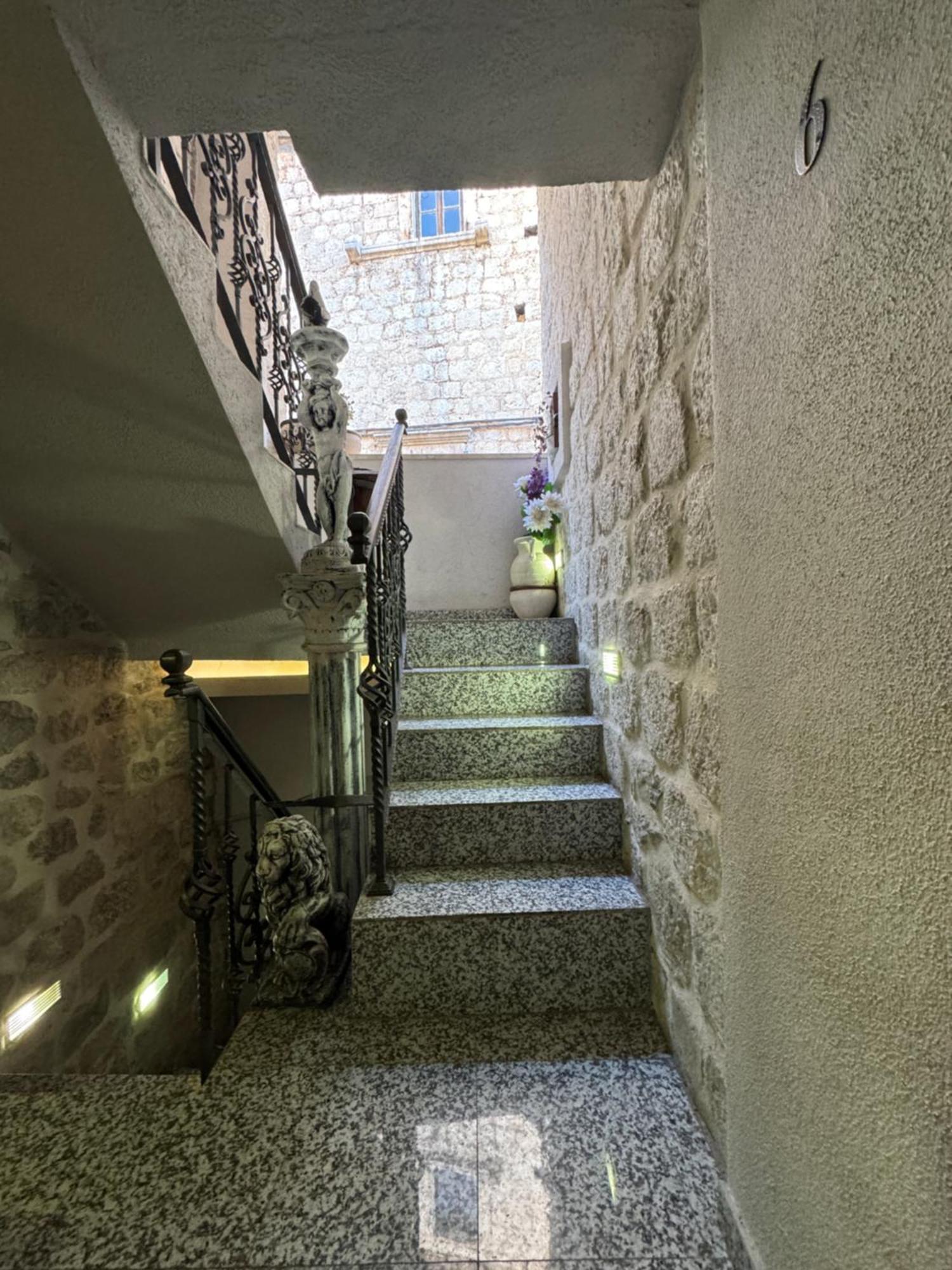 Vita Mundo Hotel Kotor Exterior photo